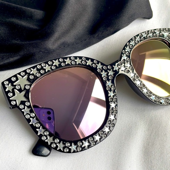 Starry sunglasses! 🤩 - Picture 2 of 6